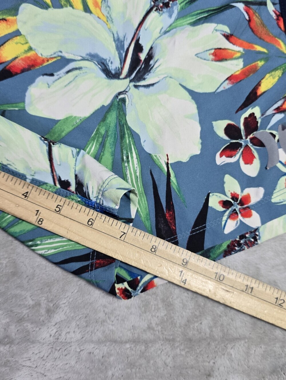 Hurley Shorts 38 Hawaiian Swimwear Floral Phantom Boardshorts Button 7" Inseam - Picture 6 of 8